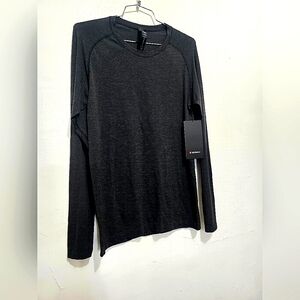 Men's metal vent lululemon XS